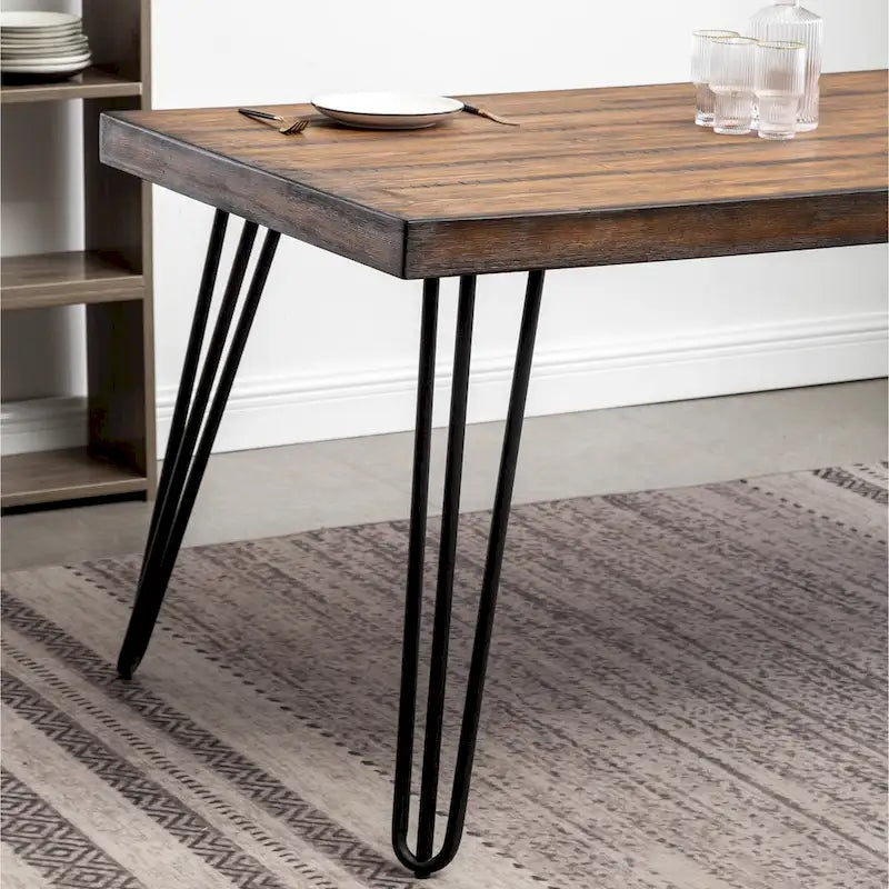 Table à manger industrielle de 60 po avec pieds en épingle — Plateau en pin foncé rustique et cadre en métal noir