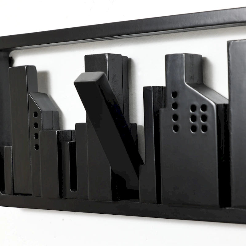 Porte-manteaux et porte-serviettes mural de 56,6 cm avec 4 patères rabattables — Bois Noir Silhouette de Ville